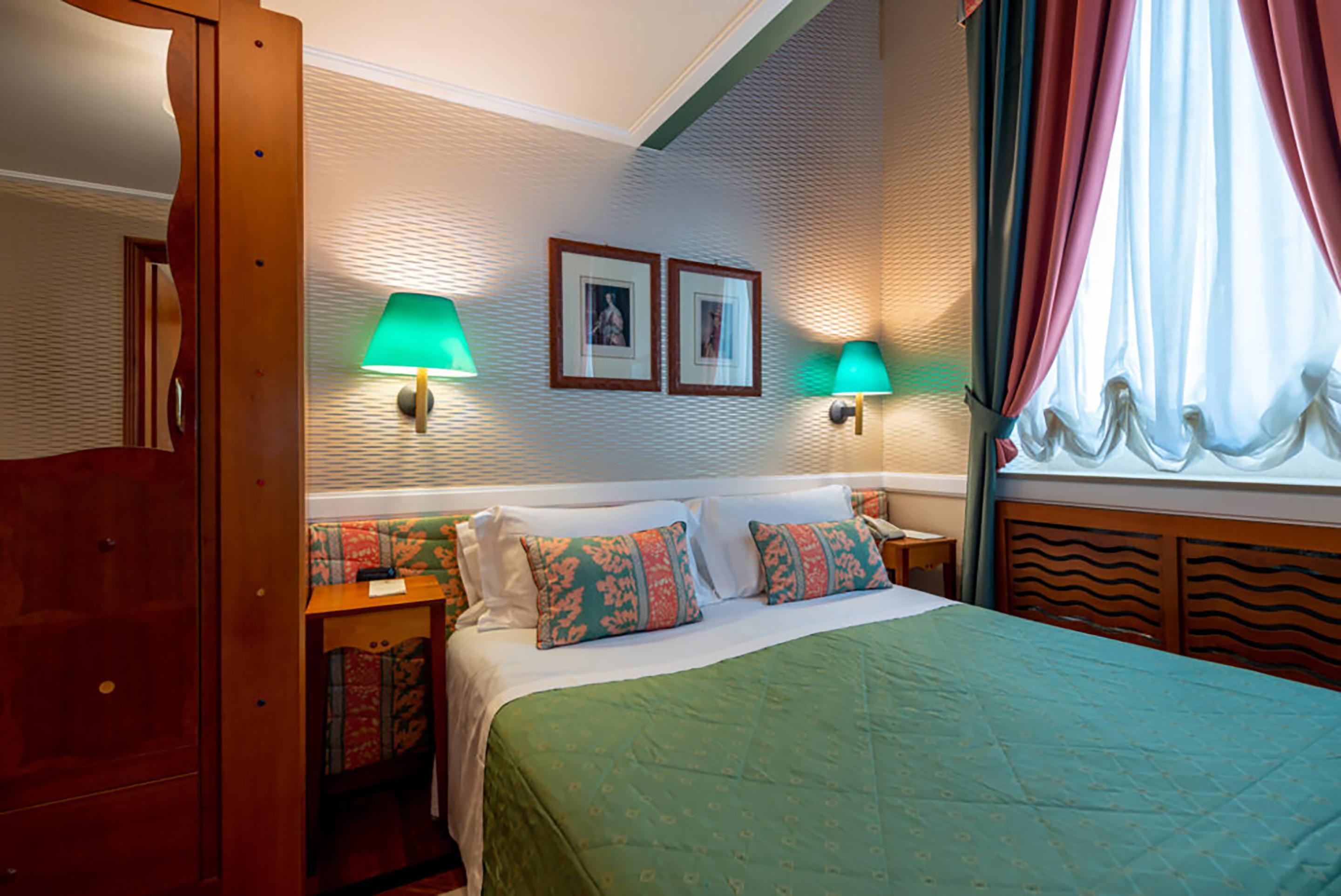 Grand Hotel Ortigia Syracuse Esterno foto A room at the hotel