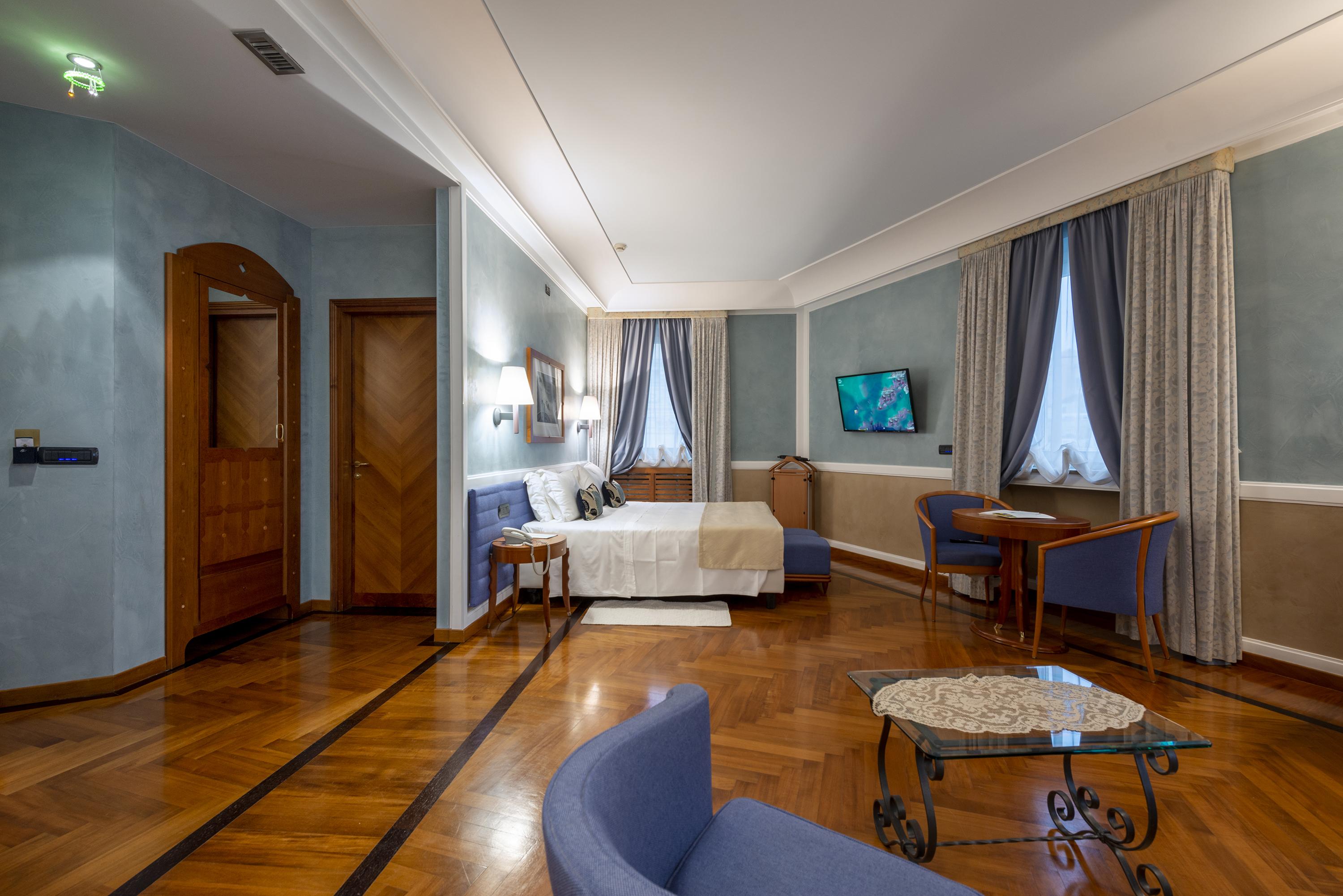 Grand Hotel Ortigia Syracuse Esterno foto A room at the hotel