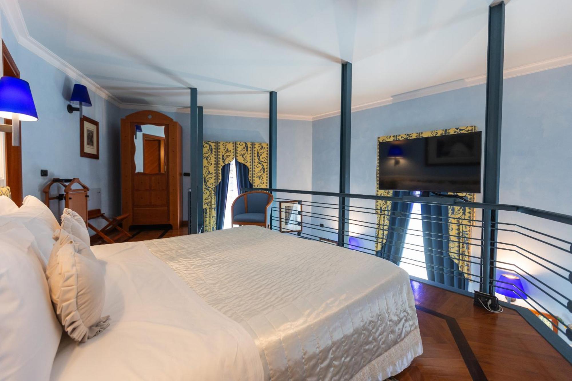 Grand Hotel Ortigia Syracuse Esterno foto A room at the hotel