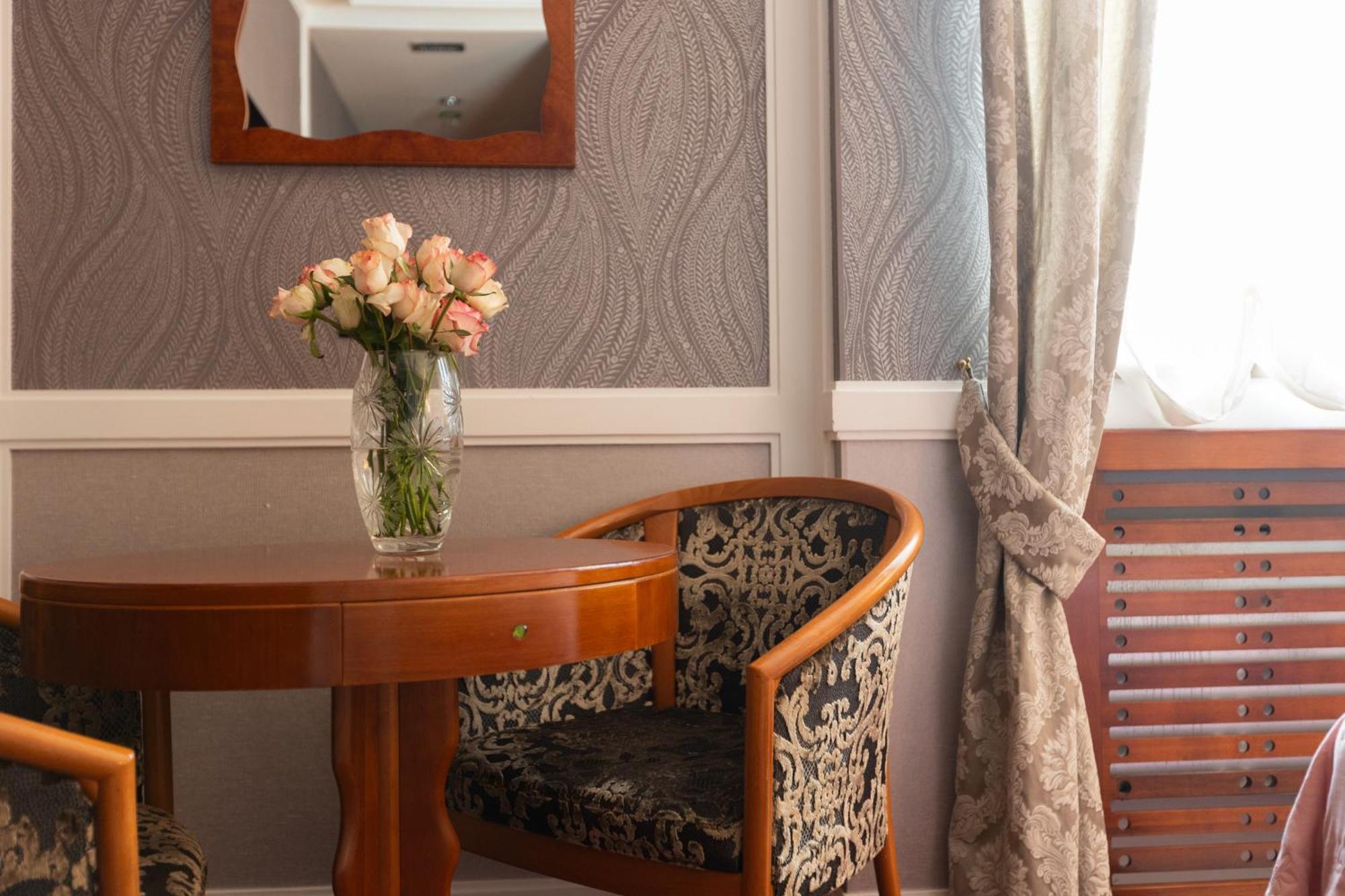 Grand Hotel Ortigia Syracuse Esterno foto A room at the hotel