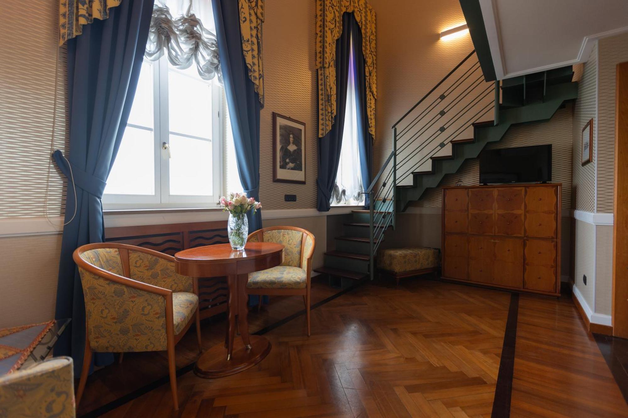 Grand Hotel Ortigia Syracuse Esterno foto The interior of the house
