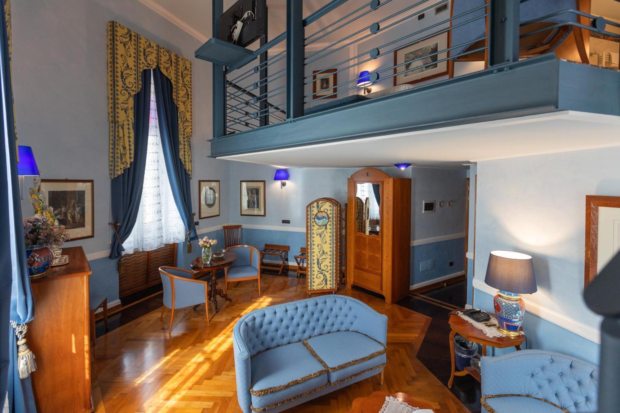 Grand Hotel Ortigia Syracuse Esterno foto The interior of the hotel